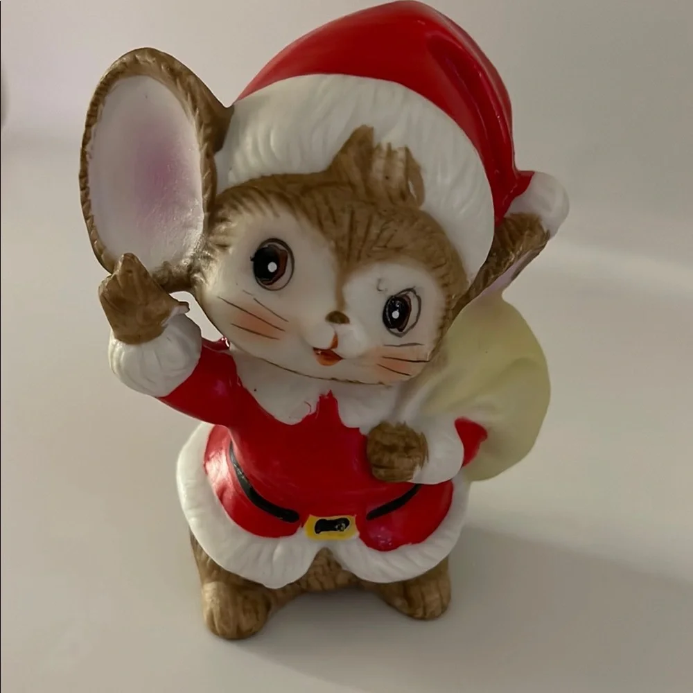 Homco, Porcelain Christmas Santa Claus Mouse Figurine Holding Bag of Toys #5405